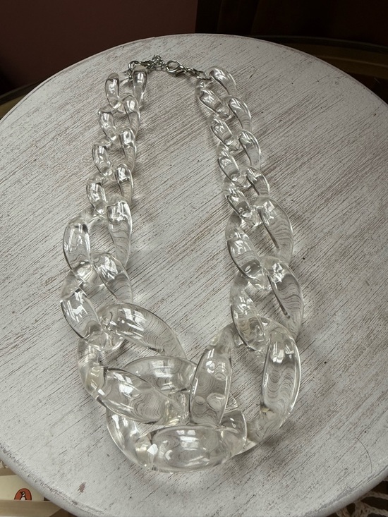 Urban Sense Jewelry - Clear Link Necklace - Transparent Statement Chain